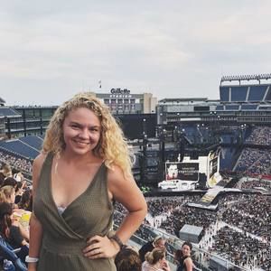 Meet your Posher, Abby